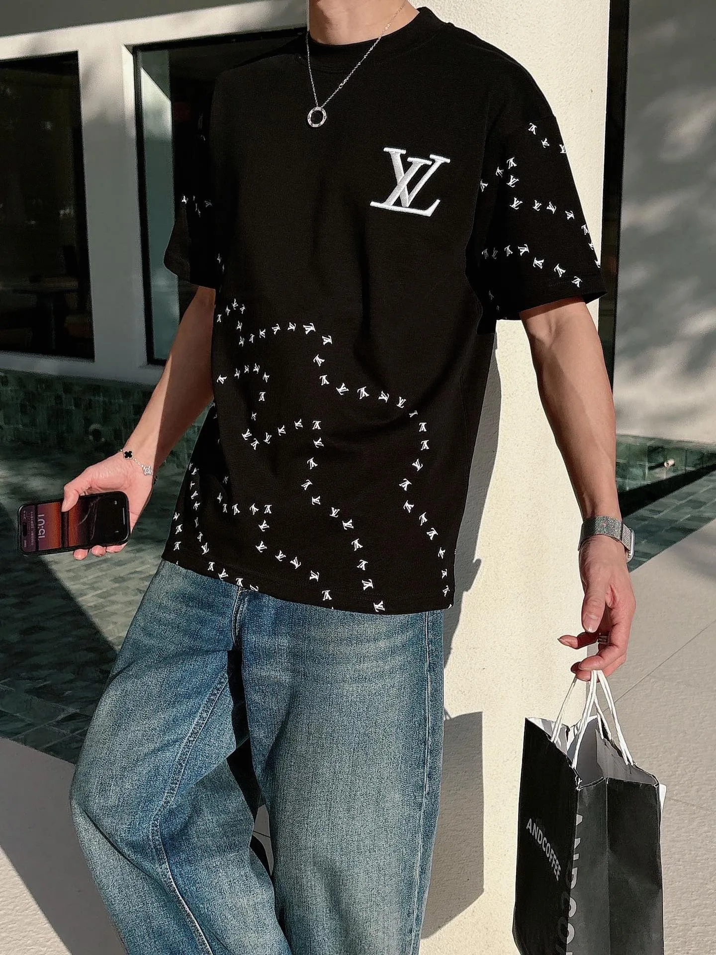Louis Vuitton/